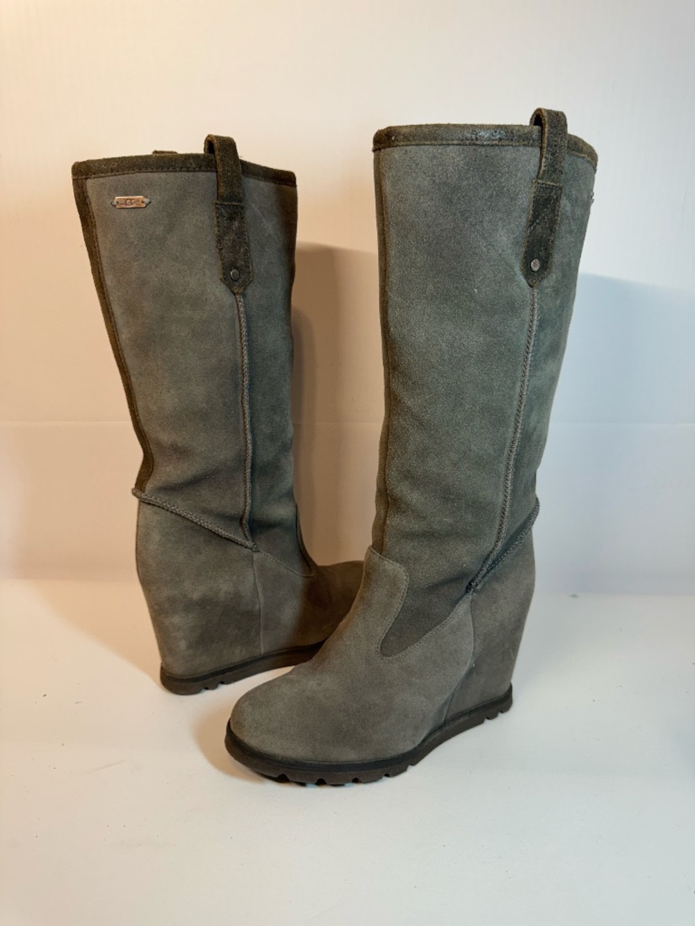 UGG Gray Suede Tall Wedge Boots Shearling Lined Size 6.5